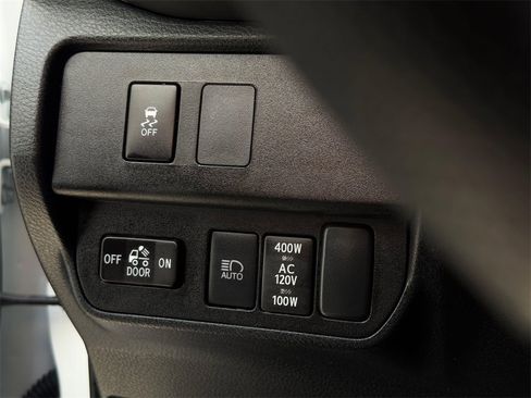 Certified 2023 Toyota Tacoma TRD Off-Road image 33