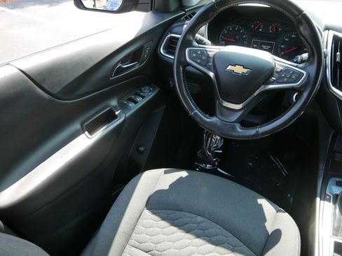 Used 2018 Chevrolet Equinox LT AWD/4WD image 9