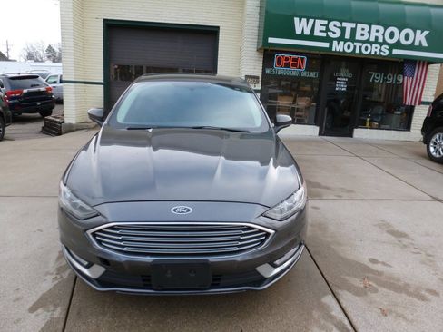 Used 2018 Ford Fusion SE w/ Equipment Group 201A AWD/4WD image 7