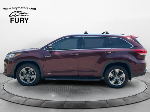 Used 2019 Toyota Highlander Limited Platinum AWD/4WD image 6