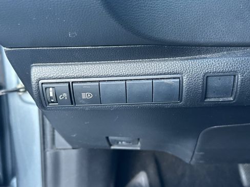 Used 2020 Toyota Corolla SE w/ SE Premium Package image 32