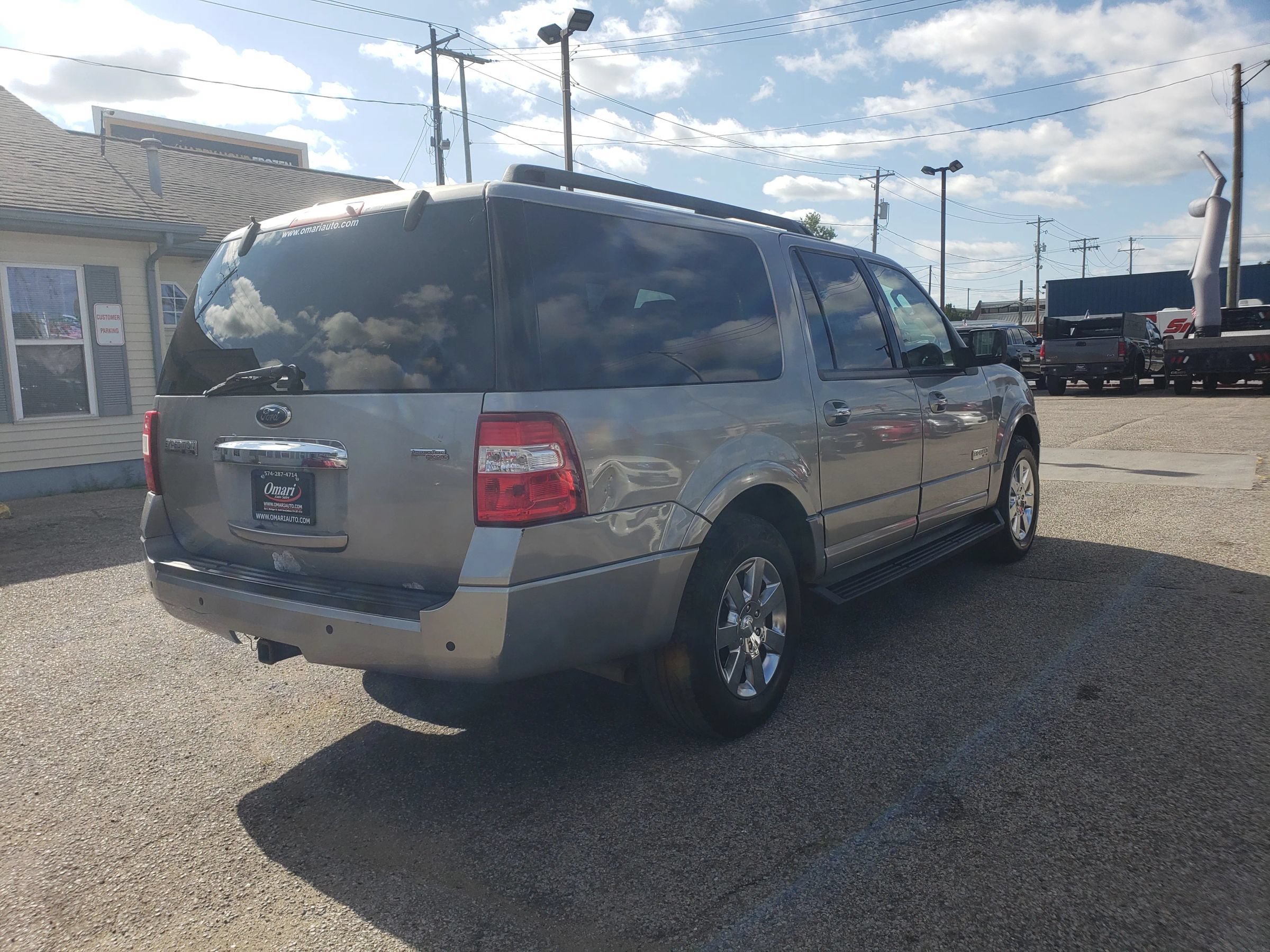 Used 2008 Ford Expedition EL XLT AWD/4WD image 7