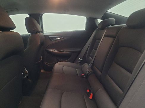 Used 2025 Chevrolet Malibu LT FWD image 18