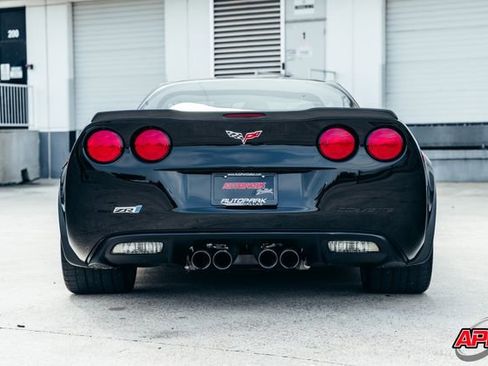 Used 2011 Chevrolet Corvette ZR1 w/ Preferred Equipment Group RWD image 18
