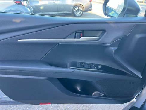 Used 2025 Toyota Camry LE image 18