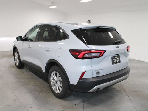 Used 2025 Ford Escape Active AWD/4WD image 7