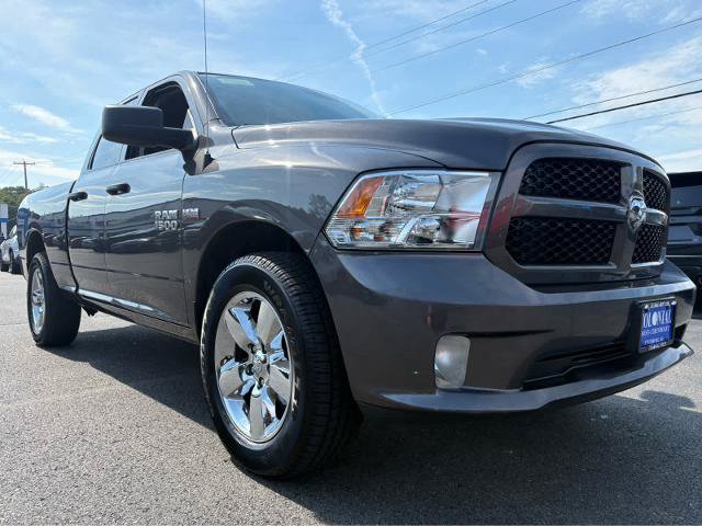 Used 2018 RAM 1500 Express w/ Express Value Package AWD/4WD image 3