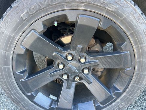 Used 2017 Chevrolet Silverado 1500 LT w/ Rally 2 Edition image 10