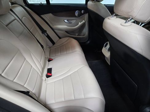 Used 2021 Mercedes-Benz C 300 4MATIC Sedan image 48