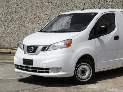 Used 2020 Nissan NV200 S image 5