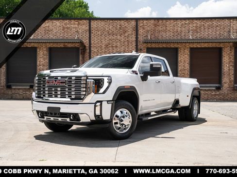 Used 2024 GMC Sierra 3500 Denali w/ Denali Reserve Package AWD/4WD image 1