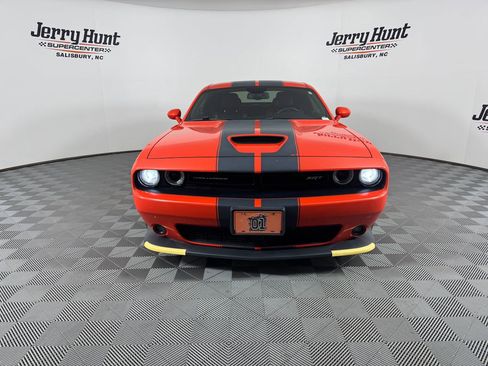 Used 2018 Dodge Challenger SRT w/ Technology Group image 7