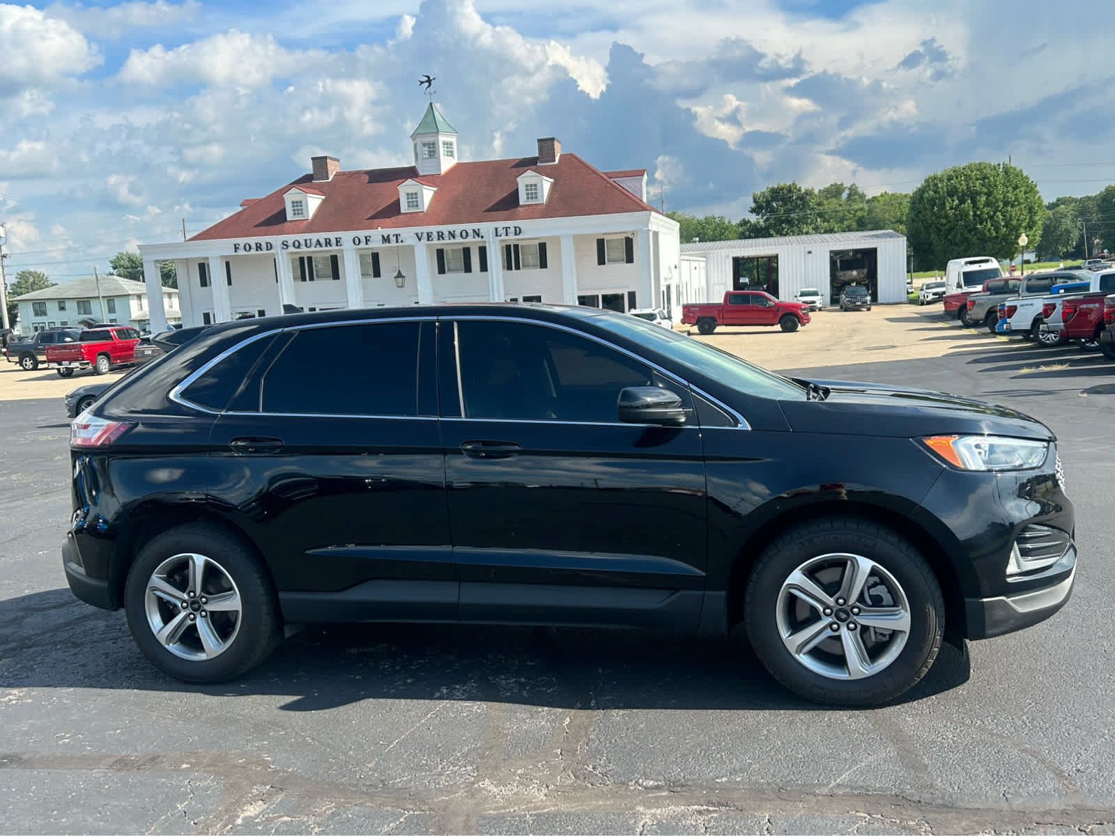 Used 2024 Ford Edge SEL w/ Convenience Package AWD/4WD image 4