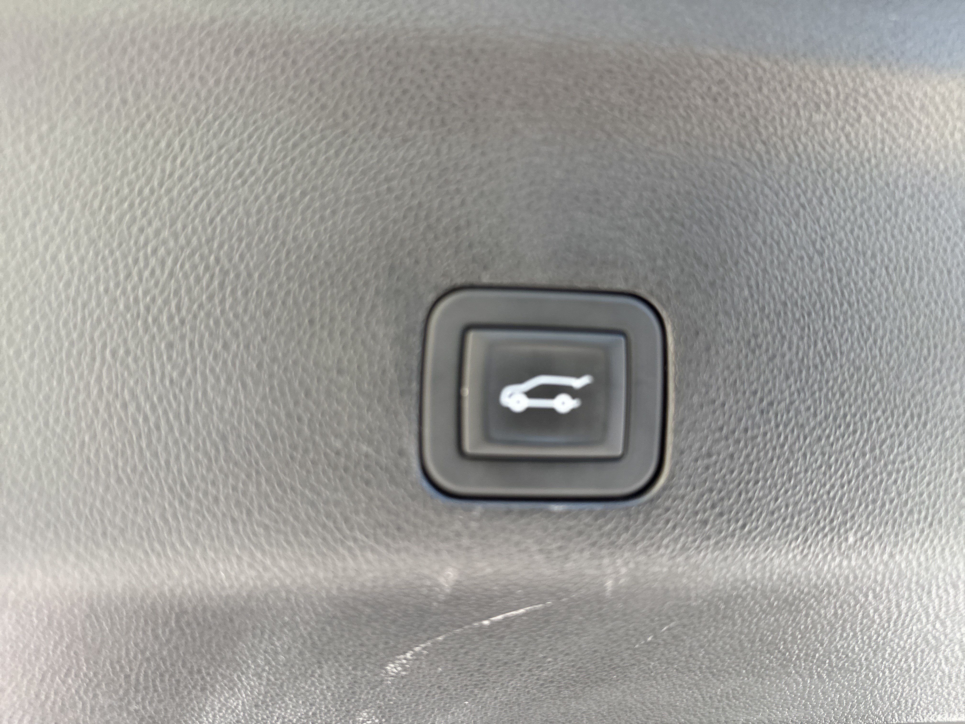 Used 2026 GMC Yukon Denali Ultimate AWD/4WD image 39