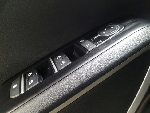 Used 2021 Kia Soul LX FWD image 27