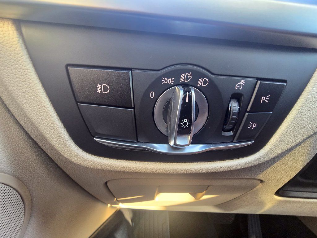 Used 2019 BMW X3 sDrive30i w/ Convenience Package RWD image 24
