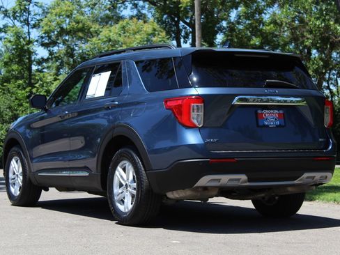Used 2020 Ford Explorer XLT w/ Equipment Group 202A AWD/4WD image 5