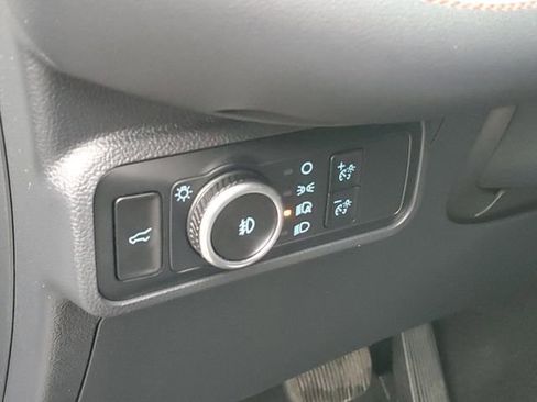 Used 2025 Ford Explorer ST image 9