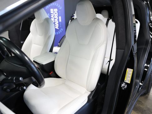 Used 2020 Tesla Model X Long Range AWD/4WD image 29