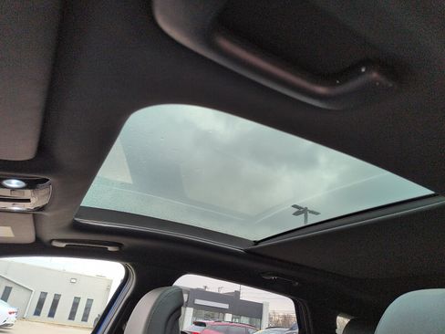 Used 2025 Kia Sportage X-Line w/ Premium Package image 10