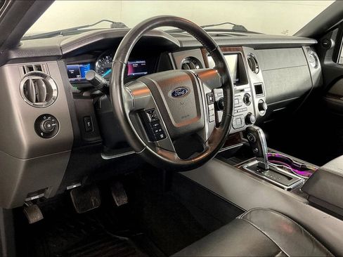 Used 2015 Ford Expedition EL Platinum RWD image 12
