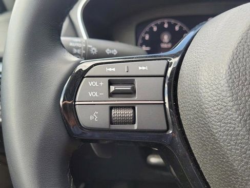 Used 2025 Acura Integra FWD image 17