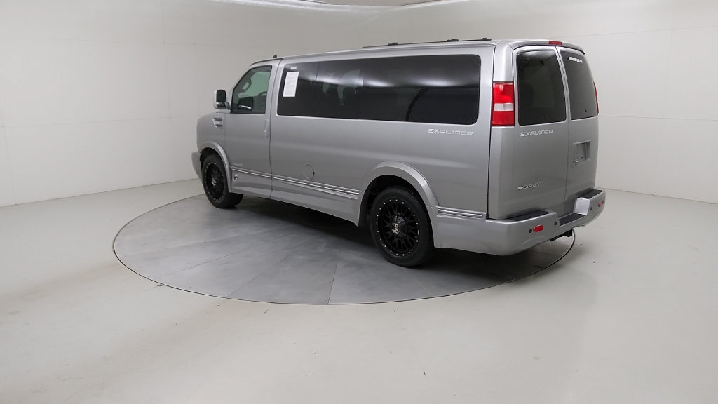 Used 2020 Chevrolet Express 2500 w/ Enhanced Convenience Package RWD image 15