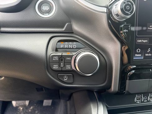 New 2026 RAM 1500 Big Horn AWD/4WD image 14