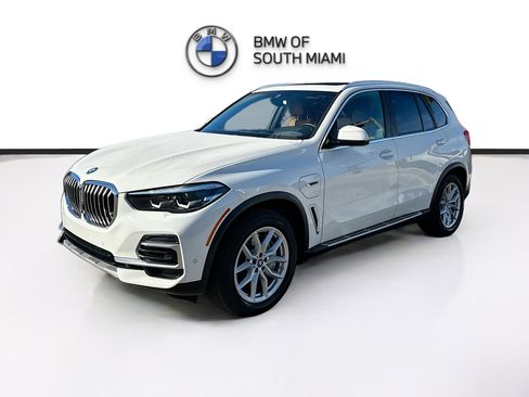 Certified 2023 BMW X5 xDrive45e w/ Parking Assistance Package image 3