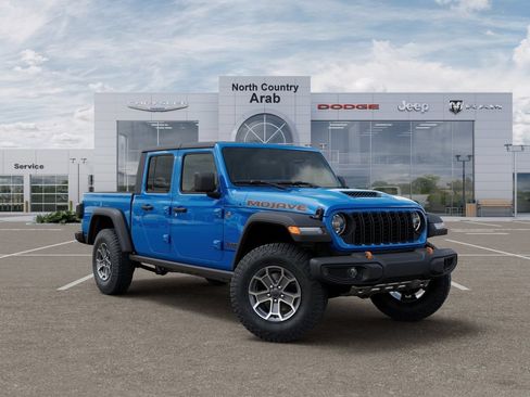 Used 2025 Jeep Gladiator Mojave w/ Convenience Group AWD/4WD image 5