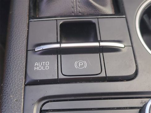 Used 2022 Kia K5 LXS image 25