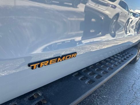 Used 2025 Ford Expedition Tremor AWD/4WD image 60