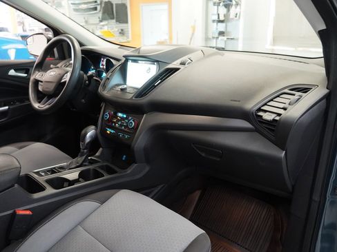 Used 2019 Ford Escape SE AWD/4WD image 34