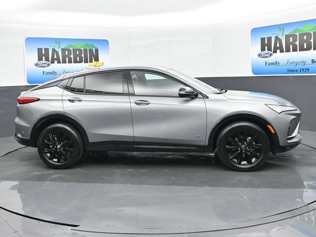 Used 2025 Buick Envista Sport Touring FWD image 7