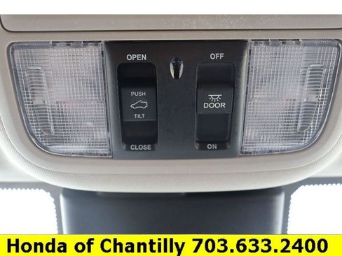 Certified 2025 Honda Odyssey Touring image 19