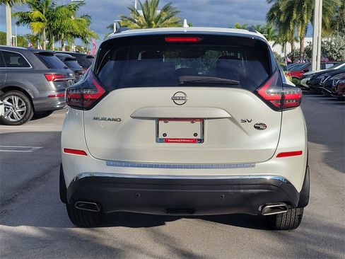 Certified 2024 Nissan Murano SV image 5
