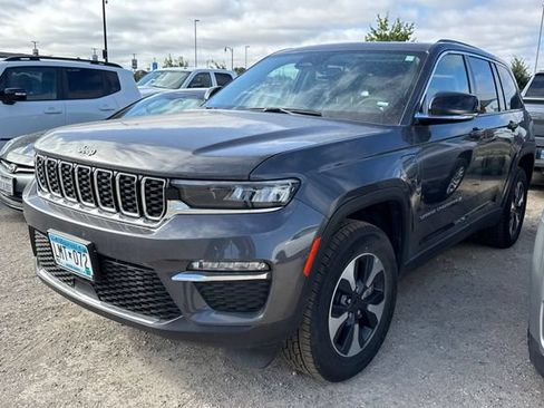 Used 2024 Jeep Grand Cherokee Limited 4xe AWD/4WD image 8
