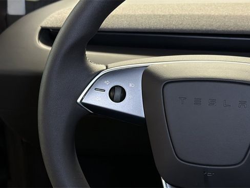 Used 2025 Tesla Model 3 Long Range image 21