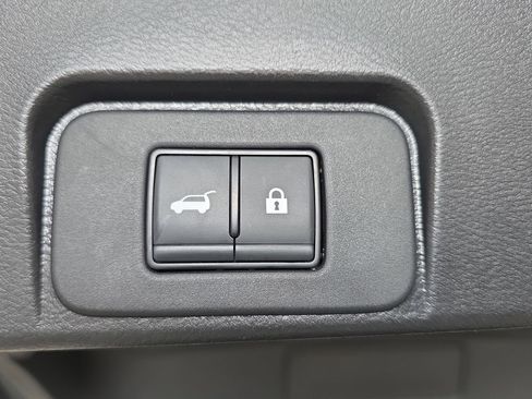 Used 2023 Nissan Rogue SL w/ SL Premium Package FWD image 13