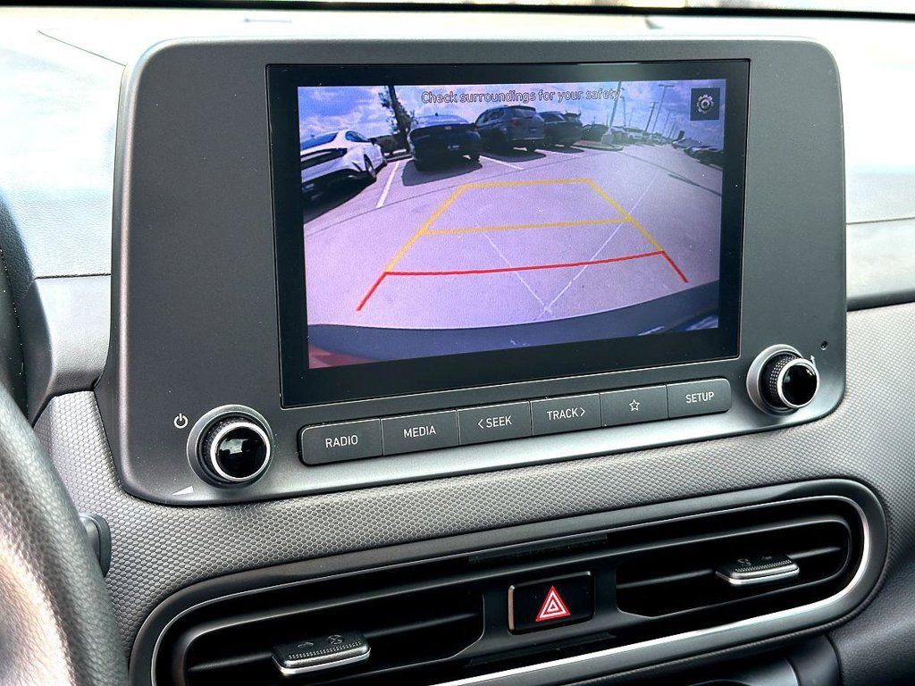 Used 2022 Hyundai Kona SE FWD image 17