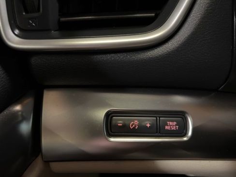 Used 2020 Nissan Maxima 3.5 SV image 40