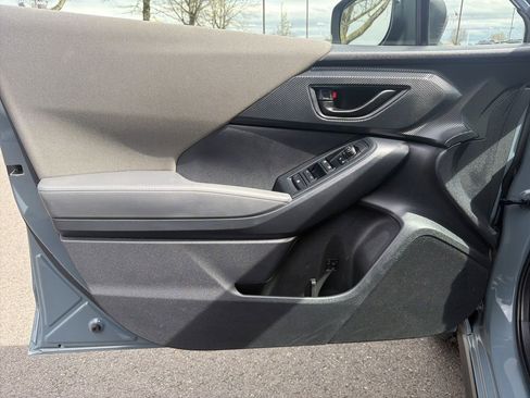 Used 2024 Subaru Crosstrek 2.0i Premium image 11