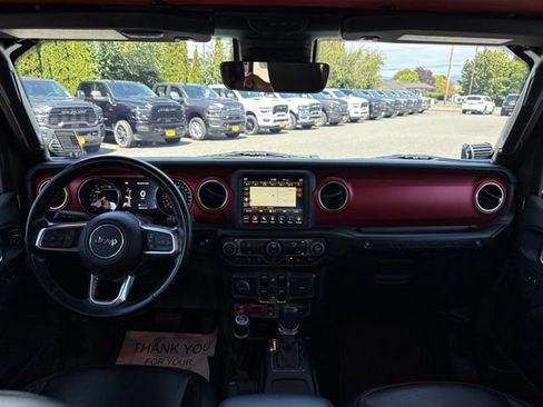 Used 2021 Jeep Wrangler Unlimited Rubicon w/ Uconnect 4C Nav & Sound Group AWD/4WD image 17