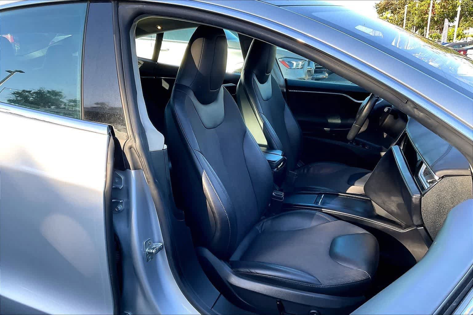 Used 2016 Tesla Model S 70 RWD image 13