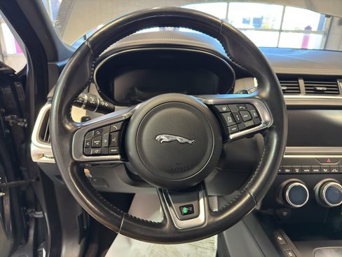 Used 2019 Jaguar E-PACE R-Dynamic S image 17