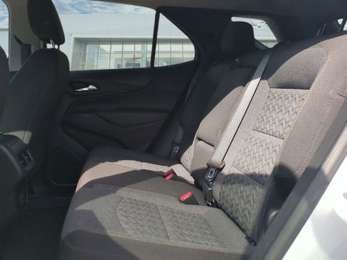 Used 2023 Chevrolet Equinox LT image 29