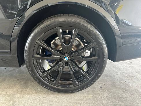 Used 2024 BMW X7 xDrive40i w/ M Sport Package AWD/4WD image 17