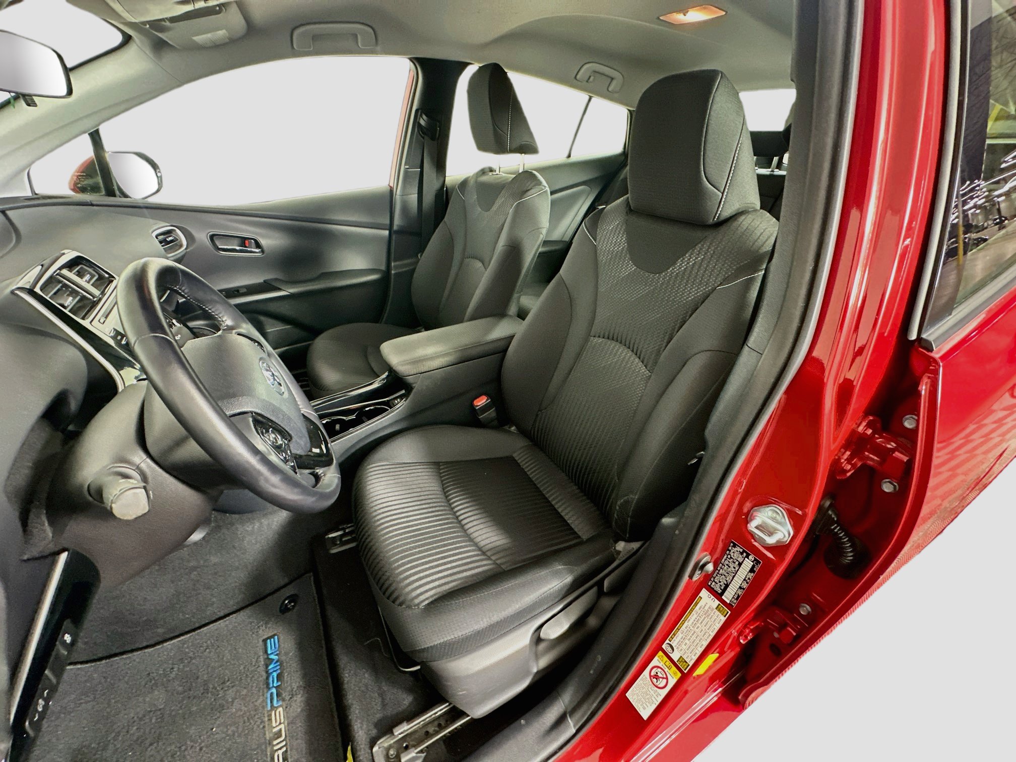 Used 2020 Toyota Prius Prime LE w/ Carpet Mat Package FWD image 13