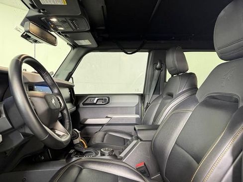 Used 2023 Ford Bronco Badlands w/ Sasquatch Package AWD/4WD image 5