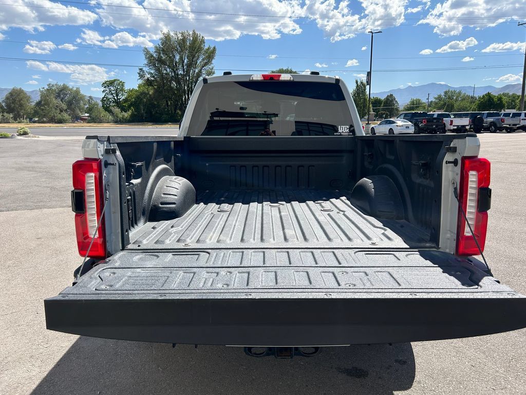 Used 2026 Ford F350 Lariat AWD/4WD image 7